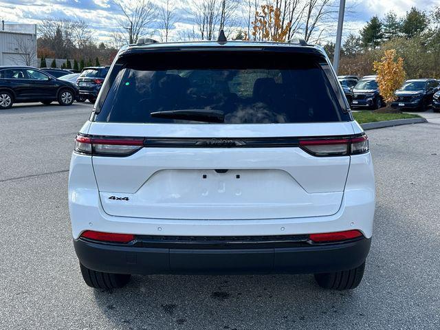 new 2025 Jeep Grand Cherokee car, priced at $47,197