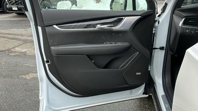 new 2025 Cadillac XT6 car, priced at $61,765