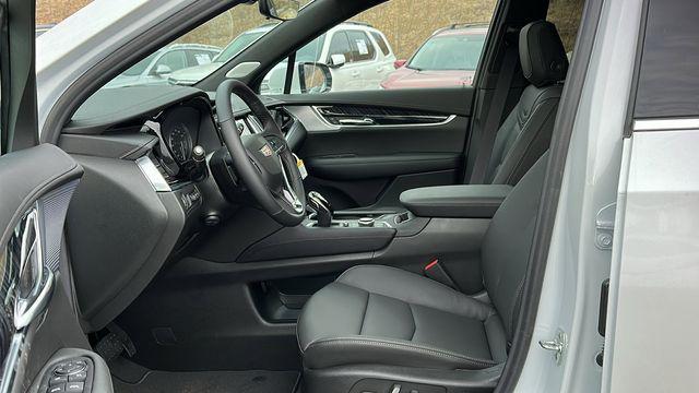 new 2025 Cadillac XT6 car, priced at $61,765