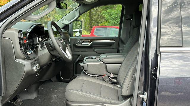 new 2025 GMC Sierra 2500 car, priced at $59,075