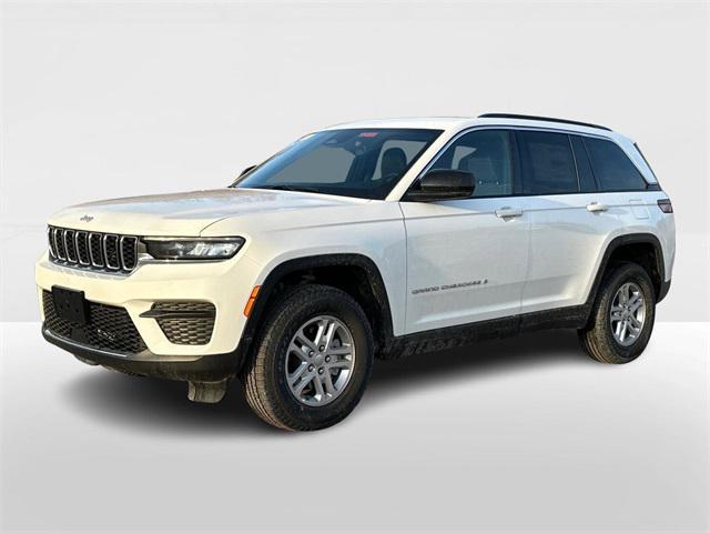 new 2025 Jeep Grand Cherokee car, priced at $38,158