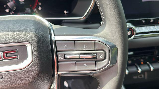 new 2025 GMC Canyon car, priced at $46,220