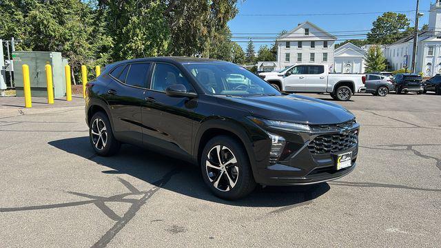 new 2025 Chevrolet Trax car, priced at $23,585