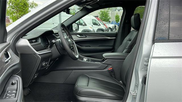 new 2025 Jeep Grand Cherokee car, priced at $49,088