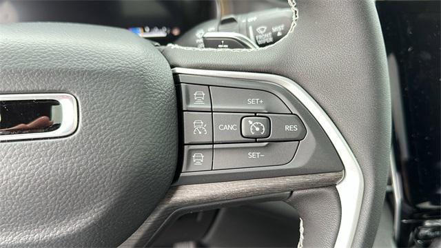 new 2025 Jeep Grand Cherokee car, priced at $49,088
