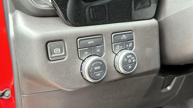 new 2025 GMC Sierra 1500 car, priced at $51,625