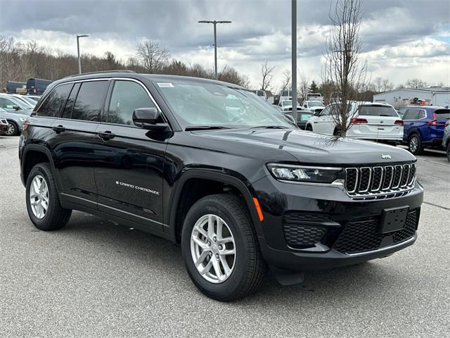 new 2025 Jeep Grand Cherokee car, priced at $41,014
