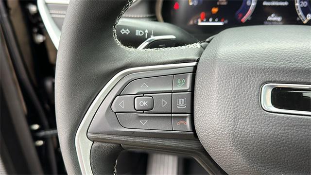 new 2025 Jeep Grand Cherokee car, priced at $41,014