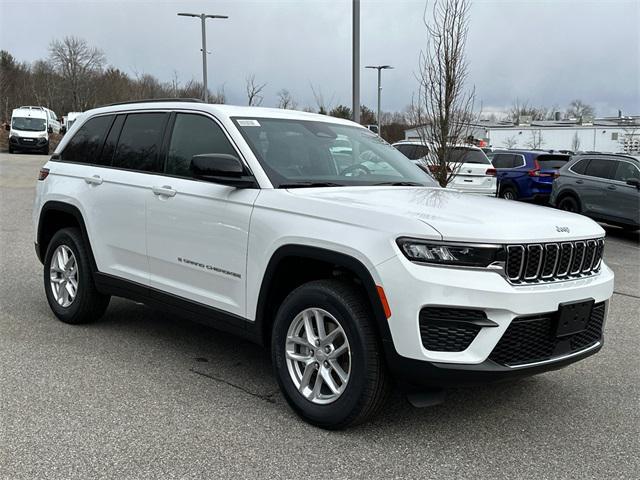 new 2025 Jeep Grand Cherokee car, priced at $40,471