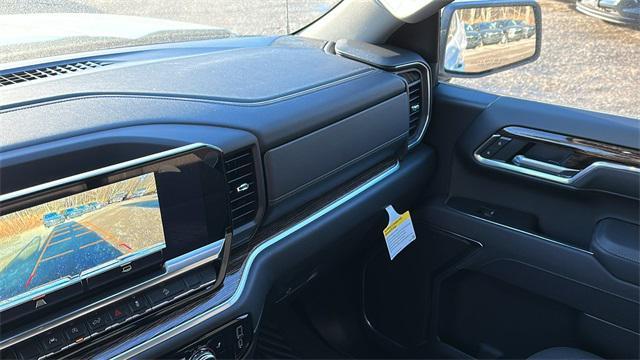 new 2025 GMC Sierra 1500 car, priced at $53,575