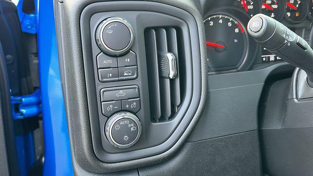 new 2025 Chevrolet Silverado 1500 car, priced at $43,920