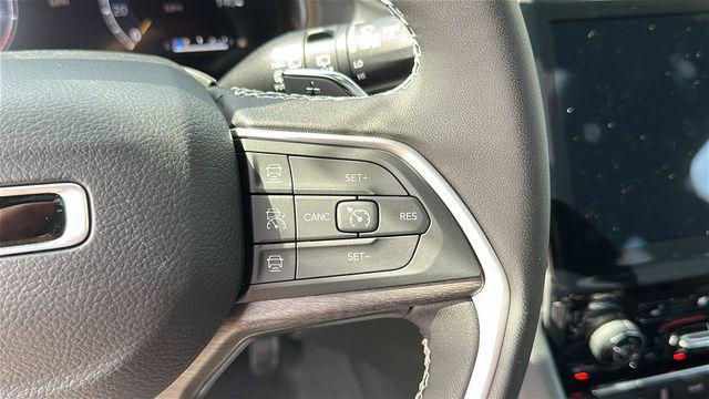 new 2025 Jeep Grand Cherokee car, priced at $54,249