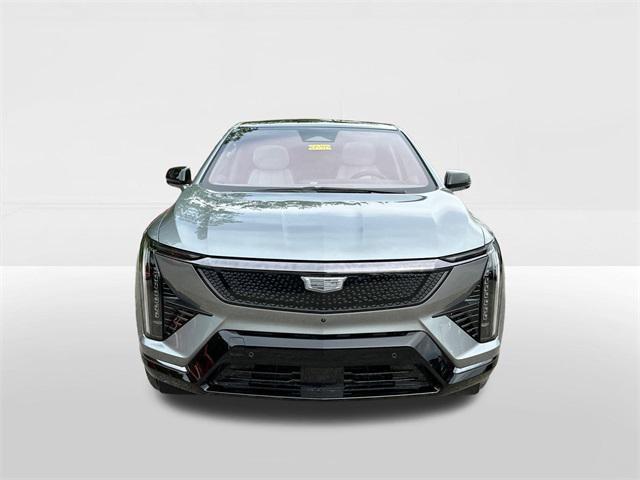 new 2025 Cadillac OPTIQ car, priced at $47,695
