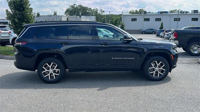 new 2024 Jeep Grand Cherokee L car, priced at $52,422