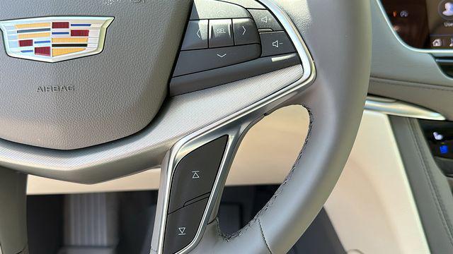 new 2025 Cadillac XT5 car, priced at $55,910
