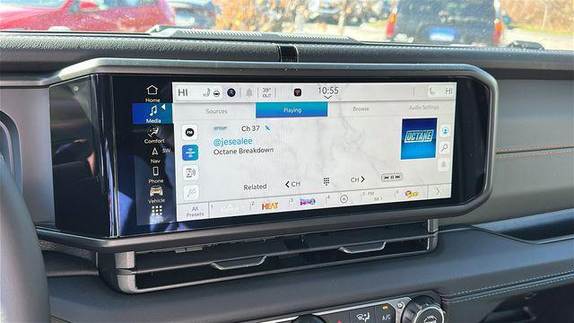 new 2026 Jeep Gladiator car, priced at $59,359