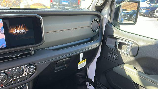 new 2026 Jeep Gladiator car, priced at $59,359