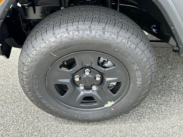 new 2025 Jeep Wrangler car, priced at $35,054