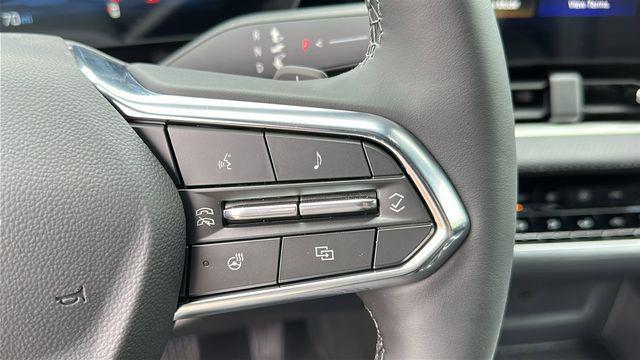 new 2026 Chevrolet Equinox car, priced at $32,045