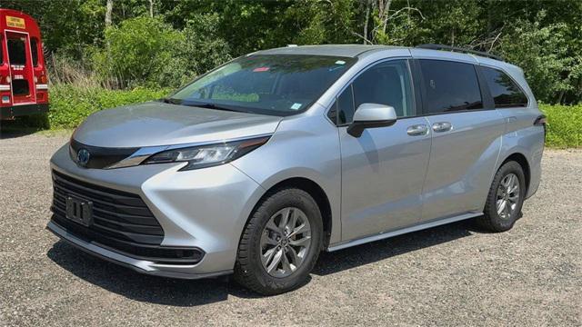 used 2022 Toyota Sienna car, priced at $36,626