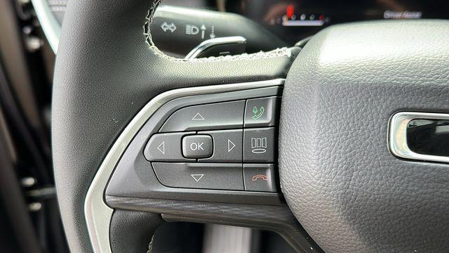 new 2025 Jeep Grand Cherokee car, priced at $40,628