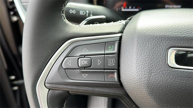 new 2025 Jeep Grand Cherokee car, priced at $41,013