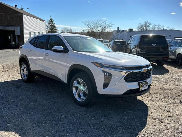 new 2025 Chevrolet Trax car, priced at $21,490