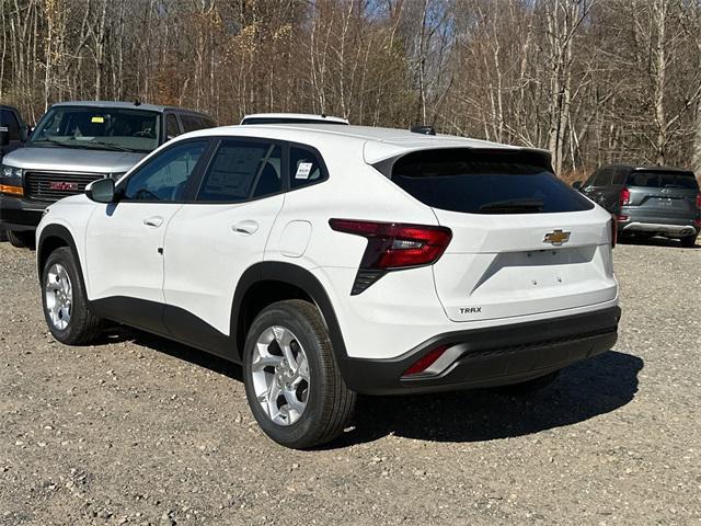 new 2025 Chevrolet Trax car, priced at $21,490