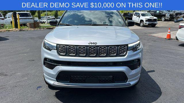 new 2024 Jeep Compass car, priced at $28,930