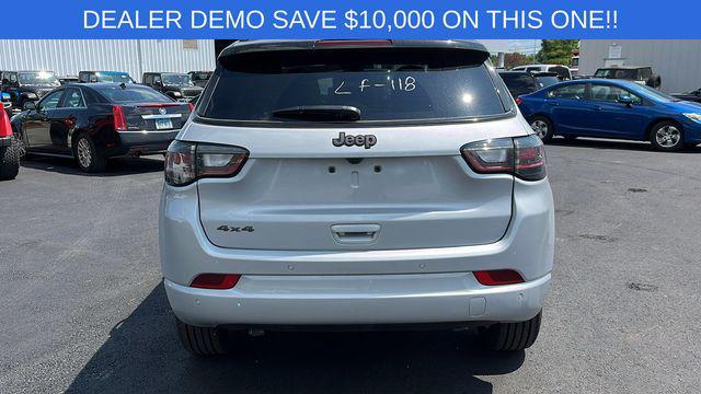 new 2024 Jeep Compass car, priced at $28,930