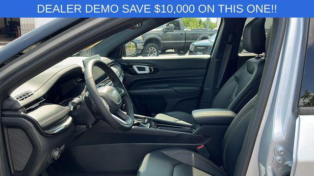 new 2024 Jeep Compass car, priced at $28,930