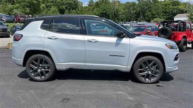 new 2024 Jeep Compass car, priced at $33,197