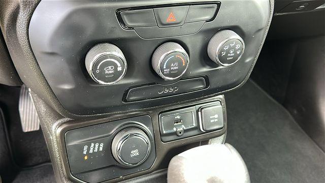used 2020 Jeep Renegade car, priced at $14,526