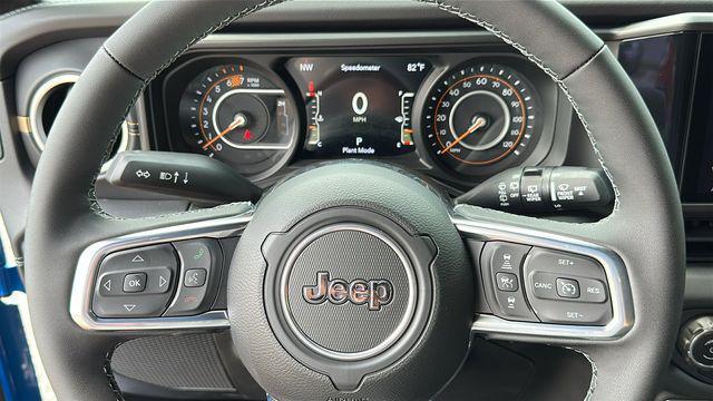 new 2025 Jeep Wrangler car, priced at $58,215
