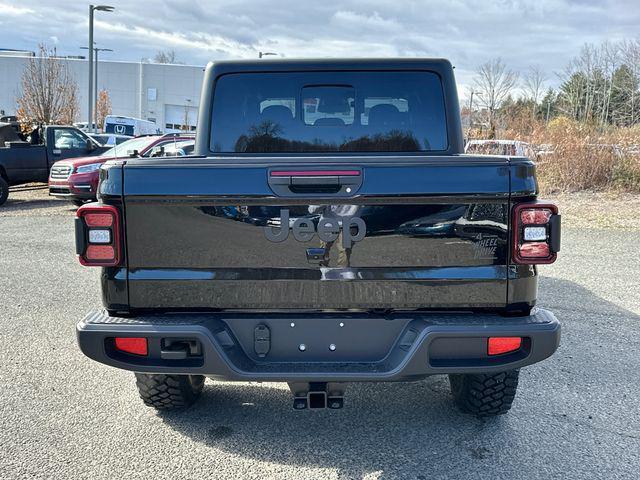 new 2026 Jeep Gladiator car, priced at $50,014