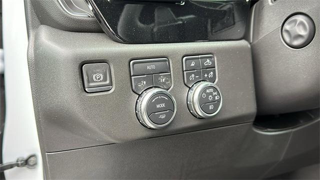 new 2025 GMC Sierra 1500 car, priced at $59,690