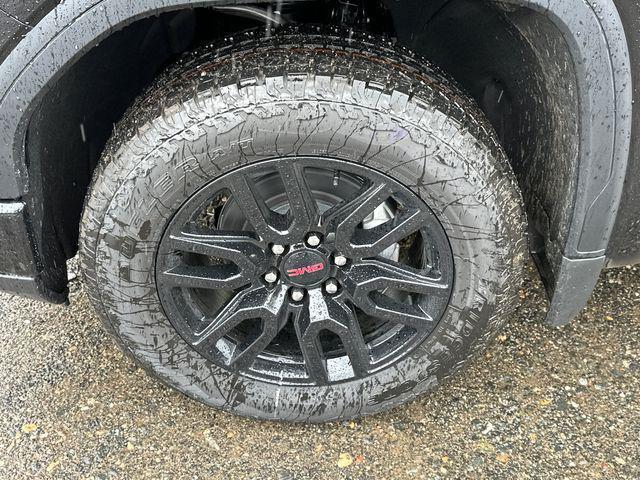 new 2025 GMC Sierra 1500 car, priced at $48,735