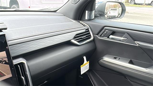 new 2025 GMC Acadia car, priced at $49,200