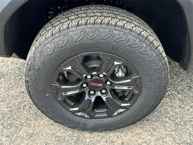 new 2025 GMC Canyon car, priced at $43,955