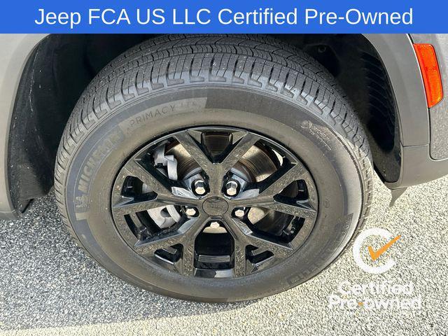 used 2024 Jeep Grand Cherokee car, priced at $32,999