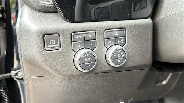 new 2025 GMC Sierra 1500 car, priced at $56,270