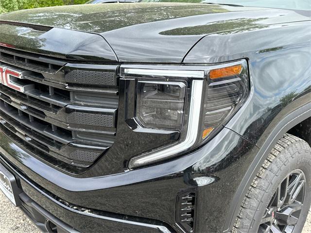 new 2025 GMC Sierra 1500 car, priced at $56,270