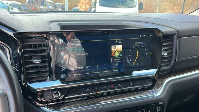 used 2022 Chevrolet Silverado 1500 car, priced at $39,999