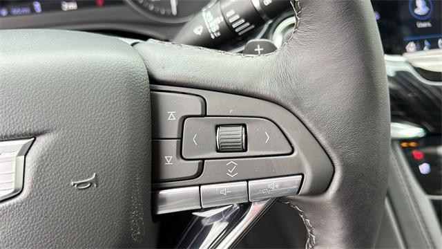 new 2025 Cadillac XT6 car, priced at $60,540
