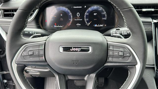 new 2025 Jeep Grand Cherokee car, priced at $43,004