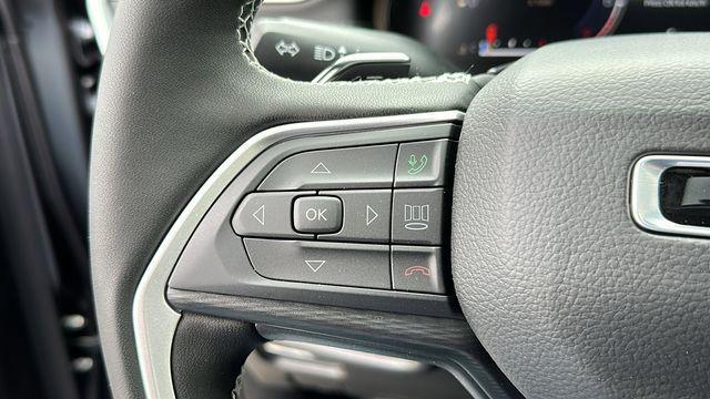 new 2025 Jeep Grand Cherokee car, priced at $43,504