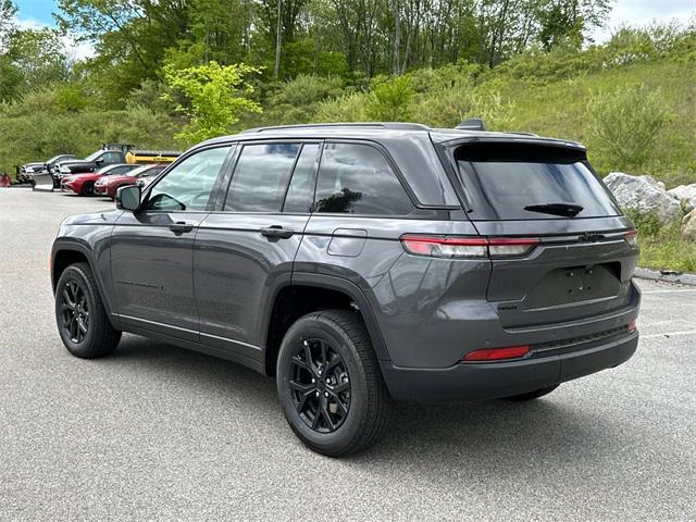 new 2025 Jeep Grand Cherokee car, priced at $43,004