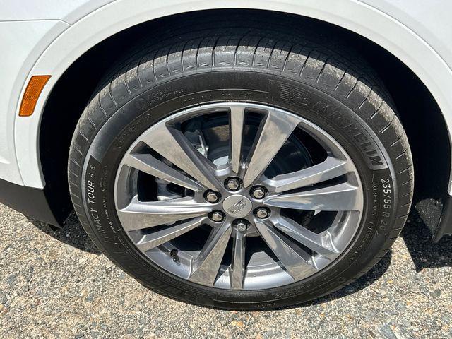 new 2025 Cadillac XT5 car, priced at $54,610