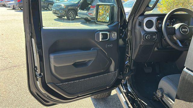 new 2026 Jeep Wrangler car, priced at $49,499