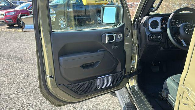 new 2026 Jeep Wrangler car, priced at $47,999